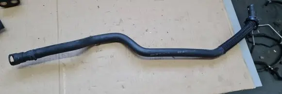 Chrysler Pacifica Engine coolant pipe/hose