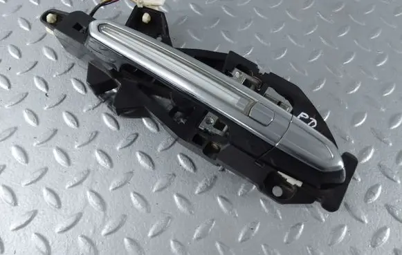 Cadillac XTS Front door exterior handle 13592176 13589206 13587968