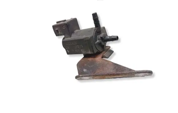 BMW X3 E83 Turbo solenoid valve 7810831
