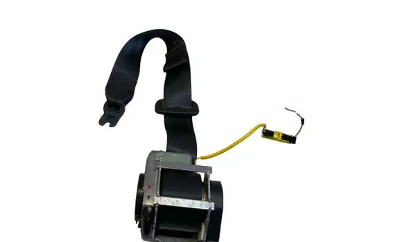 Volkswagen Golf VII Rear seatbelt 621106400