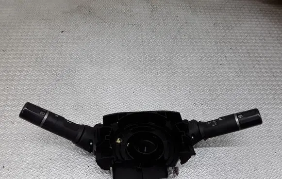 Mazda 2 Wiper turn signal indicator stalk/switch DF7166120A