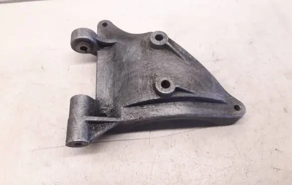 Audi A4 S4 B6 8E 8H Engine mounting bracket 059260885F