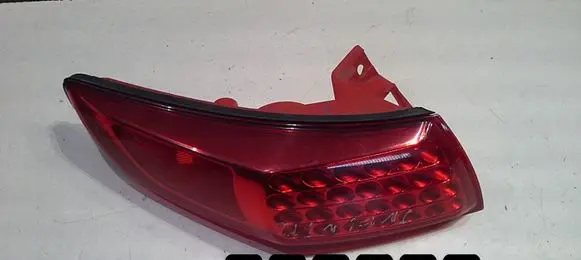 Infiniti FX Rear/tail lights