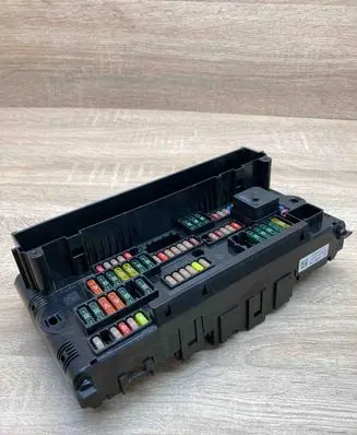 BMW 7 F01 F02 F03 F04 Fuse module 9210861 921086101
