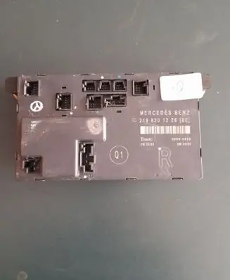 Mercedes-Benz CLS C219 Door control unit/module 2198201226 219820122600