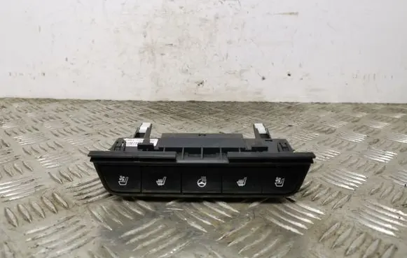 KIA Sportage Seat heating switch 4A920B1000