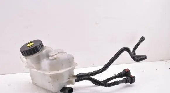Brake fluid reservoir