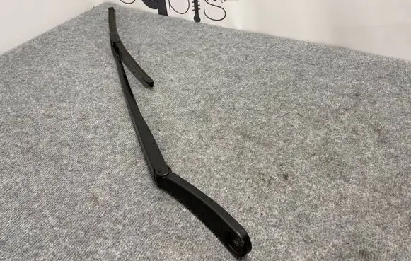 BMW 5 F10 F11 Front wiper blade arm 7182594 5746