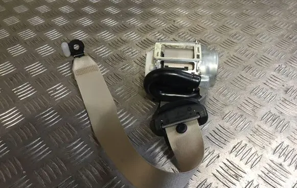 Mercedes-Benz GLE W167 Rear seatbelt buckle 