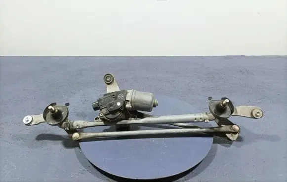 Opel Insignia A Front wiper linkage and motor 13471428
