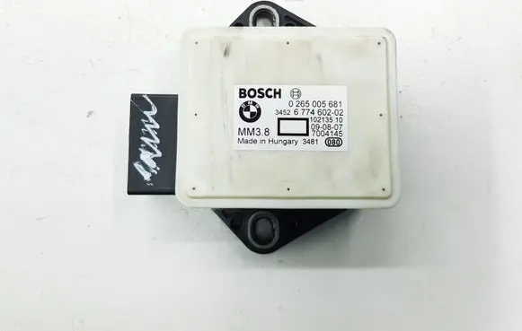BMW 5 E60 E61 ESP acceleration yaw rate sensor 0265005681 677460202