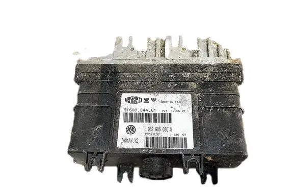 Volkswagen Polo Engine control unit/module 032906030S
