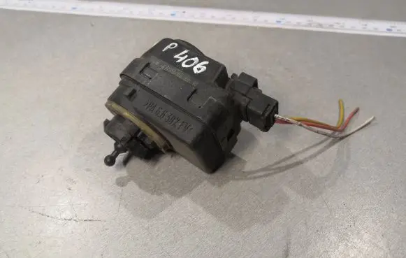 Peugeot 406 Headlight level adjustment motor 
