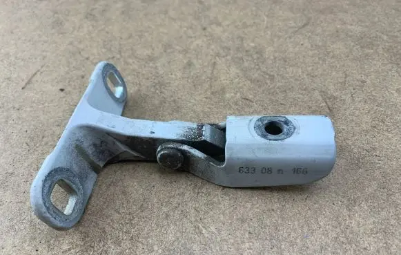 BMW X5 E70 Engine mounting bracket 41627170918