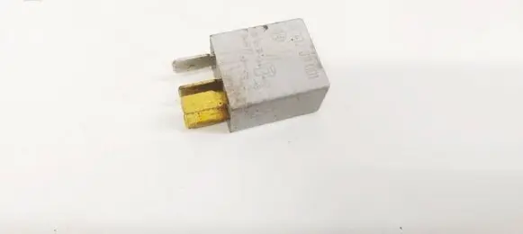 Toyota Corolla Verso AR10 Other relay 0332011001 9008087019