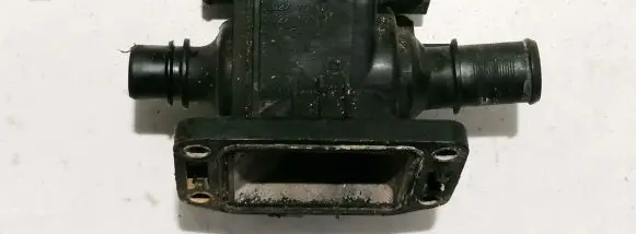 Ford Fiesta Thermostat housing 00027101