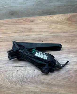 Volkswagen Touran I Accelerator throttle pedal 1T1723503H 6PV00868901