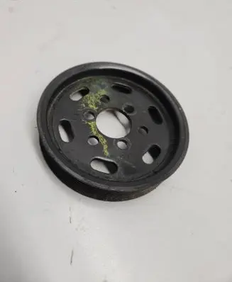 Skoda Octavia Mk2 (1Z) Power steering pump pulley 038145255A