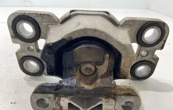 Volvo XC70 Gearbox mount 8g9n7m121ba 702140