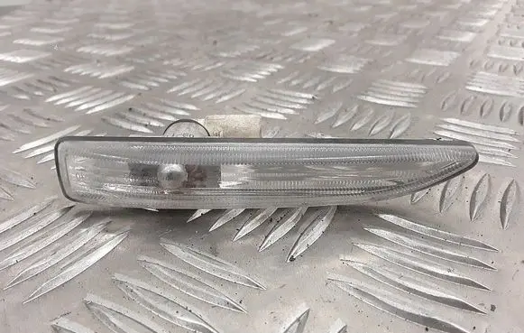 BMW 7 E65 E66 Front fender indicator light 71647589