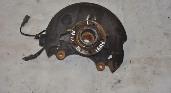 Citroen C4 II Picasso Front wheel hub