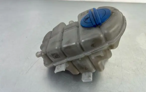 Audi A6 S6 C7 4G Coolant expansion tank/reservoir 4G0121403R