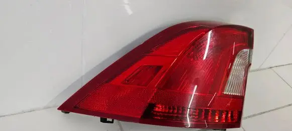 Volvo S60 Rear/tail lights 31395930 R10021510103 V0LV0500LSX
