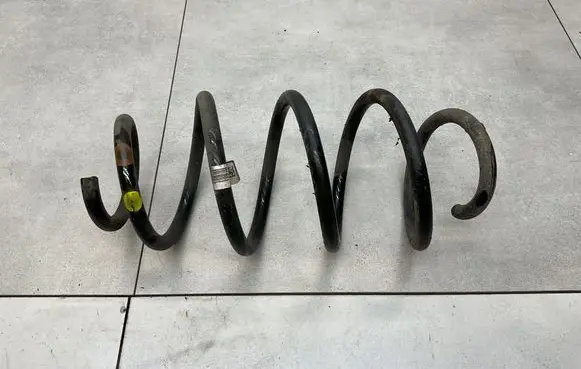 Land Rover Range Rover Evoque L538 Front coil spring BJ325310BD