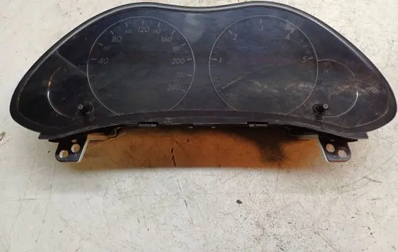Toyota Avensis T250 Speedometer (instrument cluster) MB2574109865 8380005630H