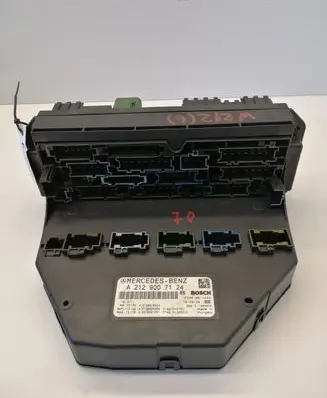 Mercedes-Benz E W212 Fuse module A2129007124