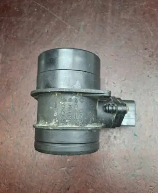 Ford Galaxy Mass air flow meter 0281002461 074906461B