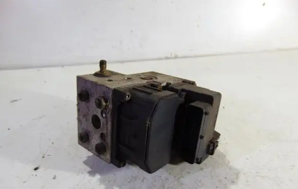 Volvo V40 ABS Pump