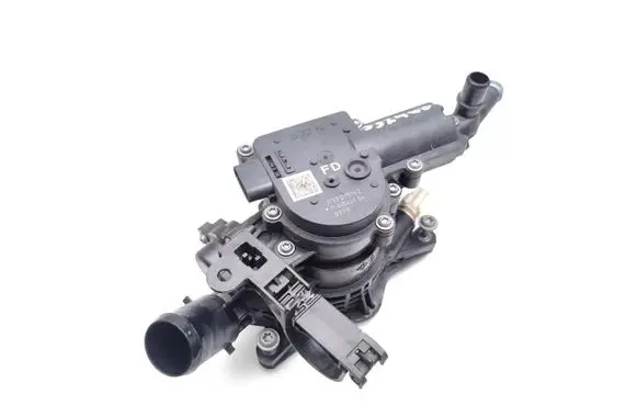 Thermostat/thermostat housing