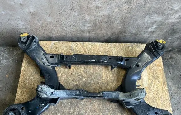 Dodge Challenger Rear subframe 68339956AA