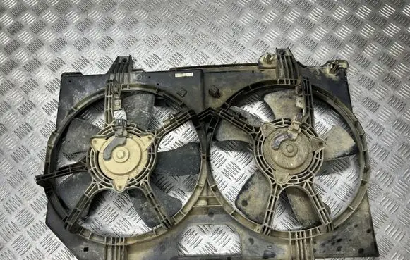 Nissan X-Trail T30 Radiator cooling fan shroud PPT30