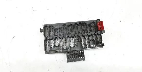 Volkswagen Transporter - Caravelle T4 Fuse module 357937039