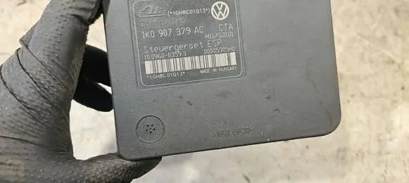 Volkswagen PASSAT B6 ABS Pump 1K0907379AC 00005305H0 10096003593