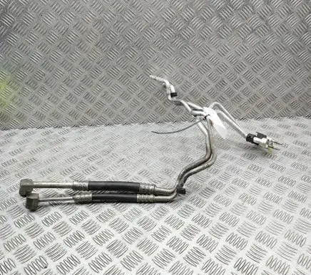 Jaguar XJ X350 Air conditioning (A/C) pipe/hose C2C28143