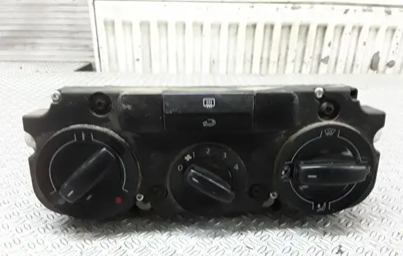 Volkswagen Caddy Climate control unit