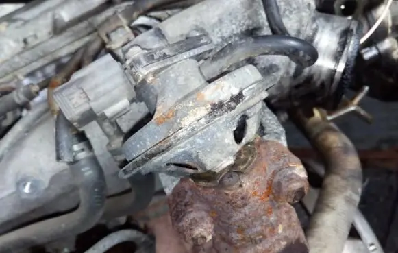 Mazda 323 F EGR valve