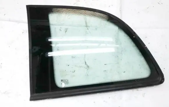 Opel Zafira A Rear side window
