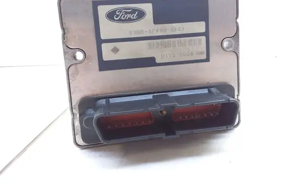 Ford Mondeo MK I Ignition amplifier control unit 93BB9F480BB