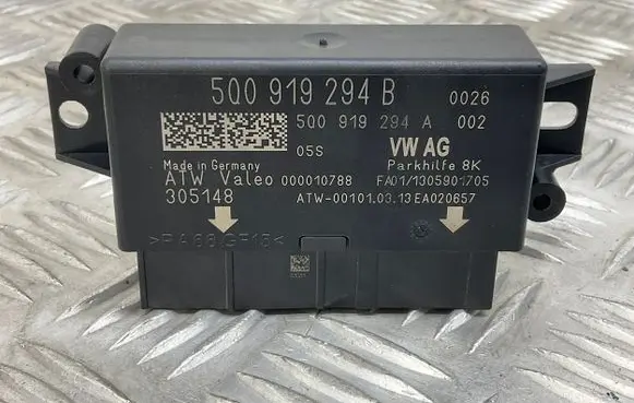Seat Leon (5F) Parking PDC control unit/module 5Q0919294B