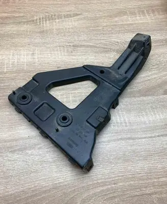 Audi A6 S6 C6 4F Front bumper mounting bracket 4F0807227