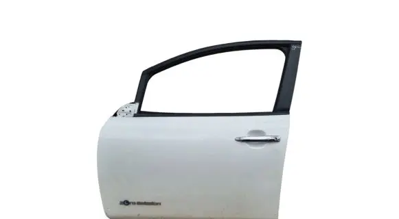 Nissan Leaf I (ZE0) Front door