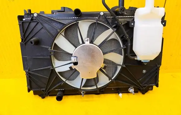 Suzuki SX4 S-Cross Coolant radiator CZ2230002810 04RCZECH