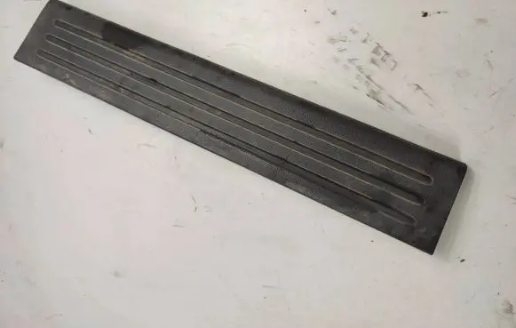 Ford Ranger Front sill trim cover AB392113201AAW