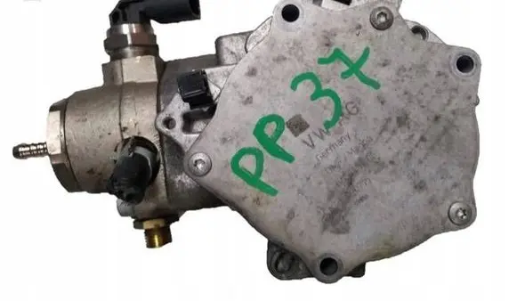 Audi A6 C7 Fuel injection high pressure pump 06L127025 06L145100F