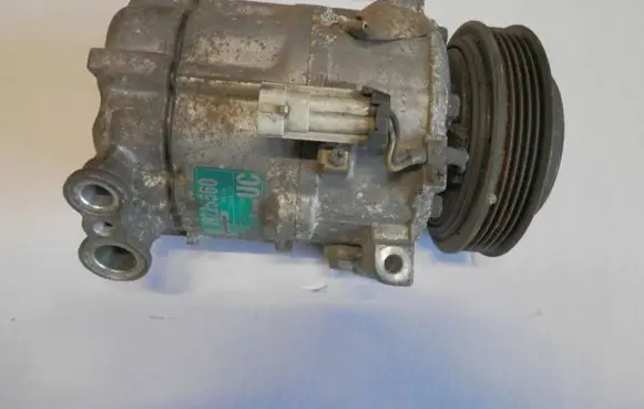 Opel Signum Air conditioning (A/C) compressor (pump) 09225560