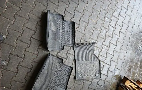 Skoda Superb B8 (3V) Front floor mat 3V0862451 IMPRK1437831